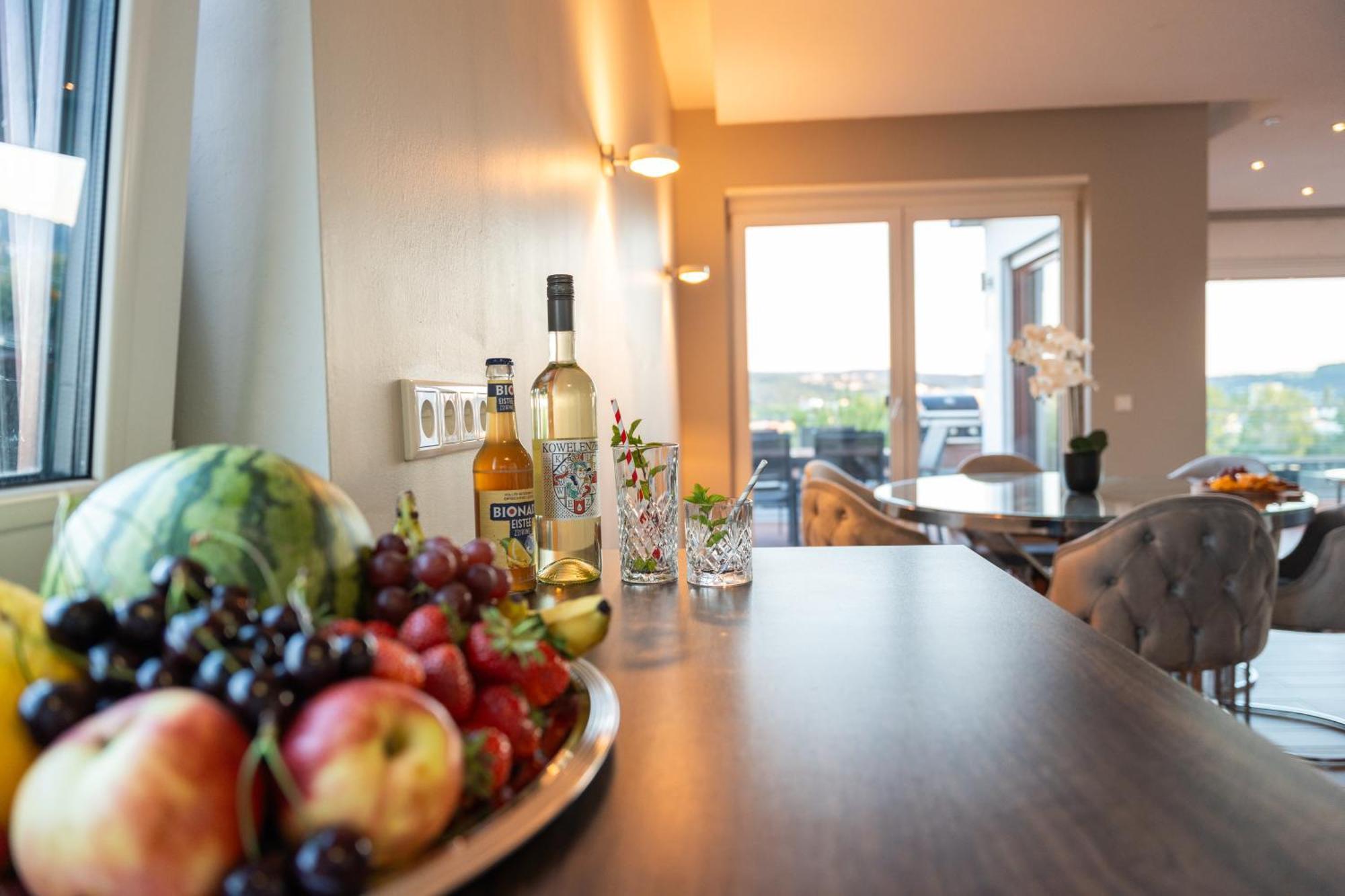 Penthouse Wohnung Mit Schoenem Moselblick In Metternich Coblenza Esterno foto